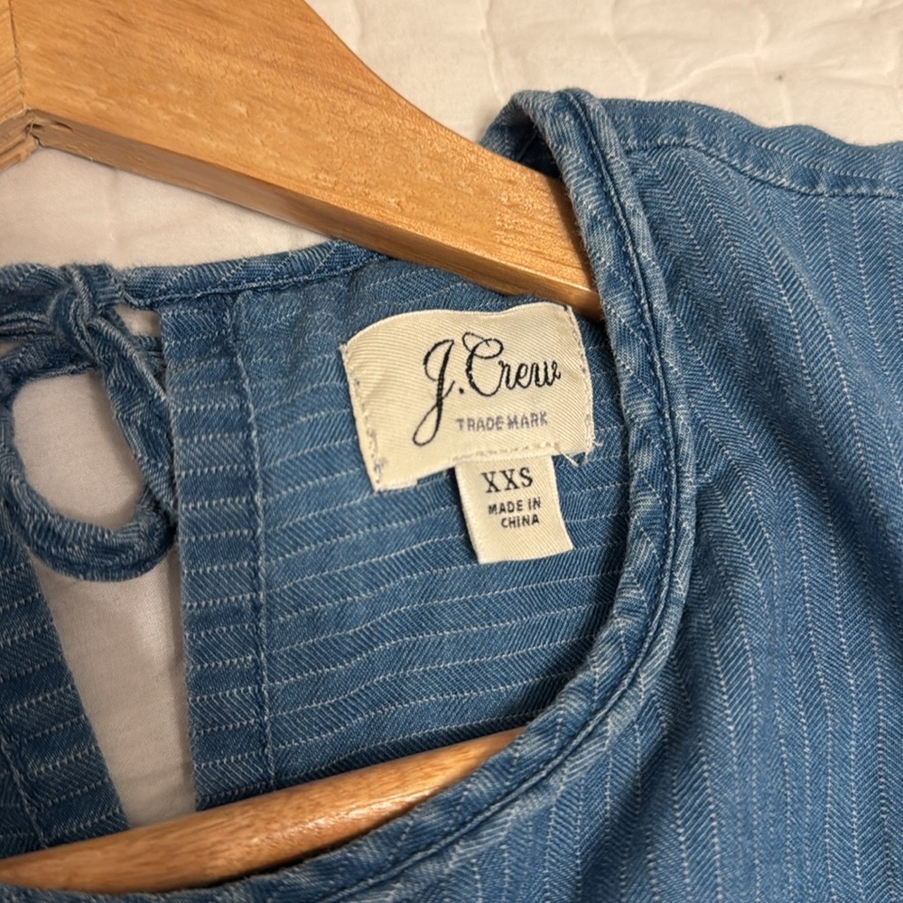 J crew blue chambray top - Picture 4 of 4
